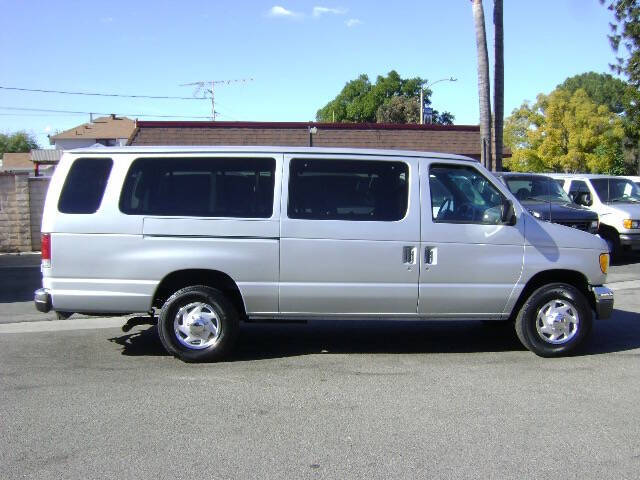 2002 Ford E-Series E-350 SD XL