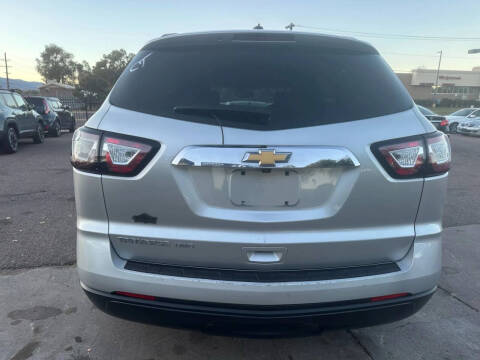 2017 Chevrolet Traverse LS