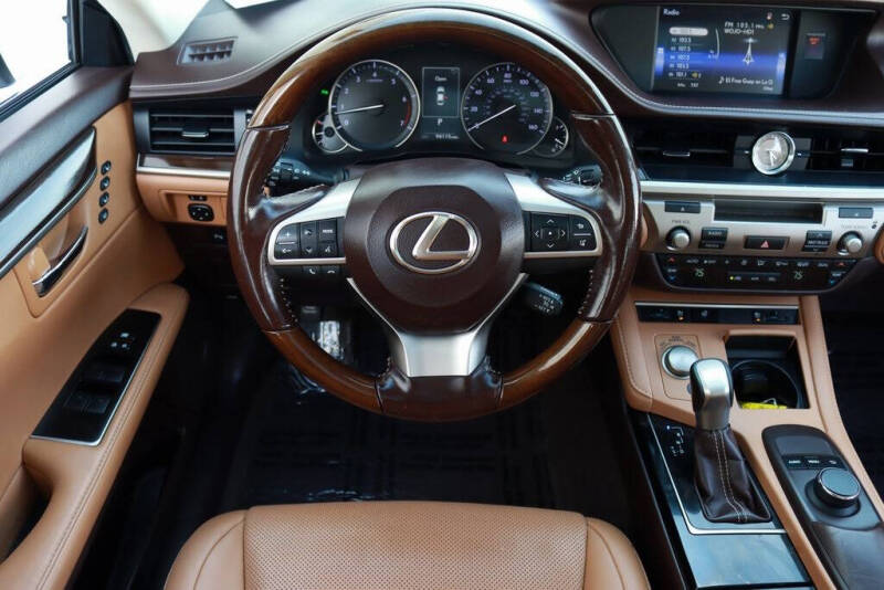 2016 Lexus ES 350