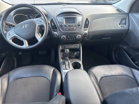 2015 Hyundai Tucson SE