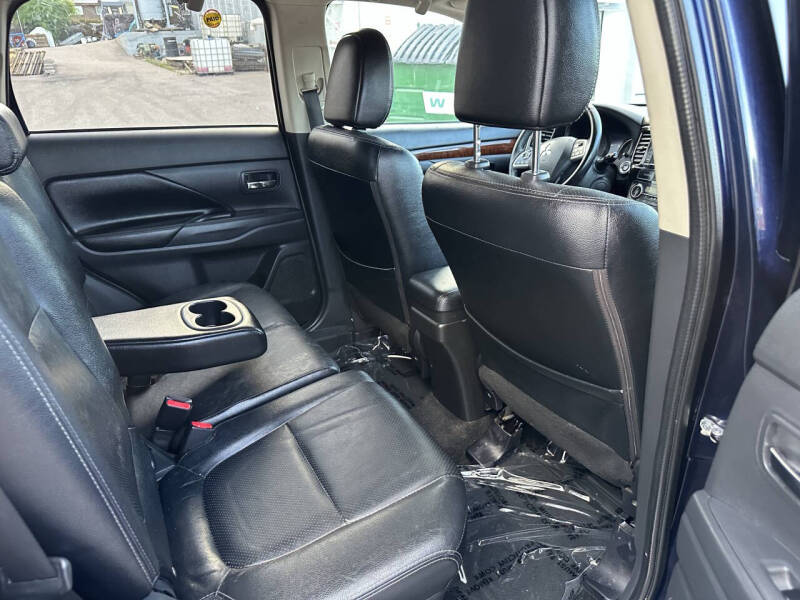 2015 Mitsubishi Outlander SE