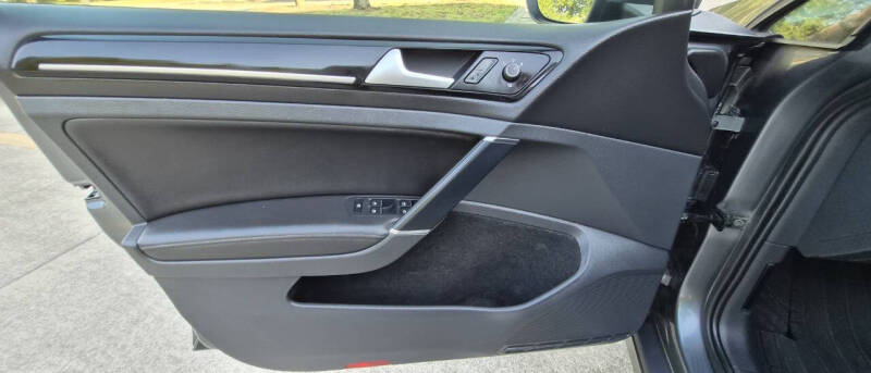 2015 Volkswagen Golf TSI SEL