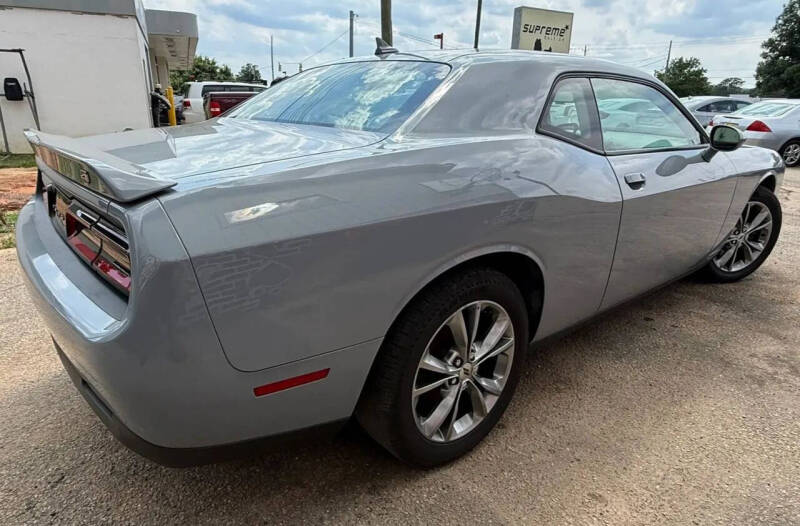 2021 Dodge Challenger SXT