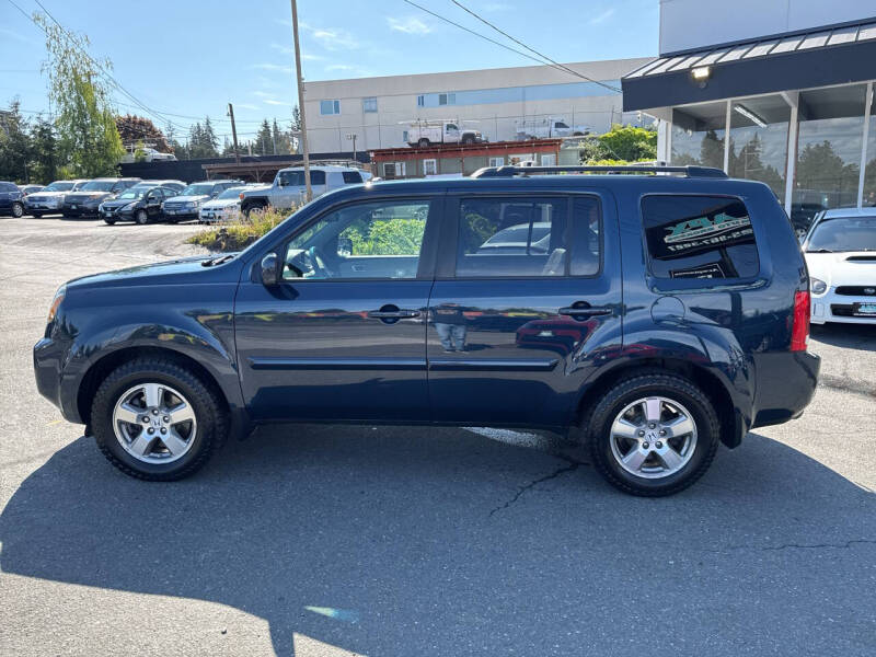 Used 2011 Honda Pilot EX-L with VIN 5FNYF4H52BB019811 for sale in Edmonds, WA