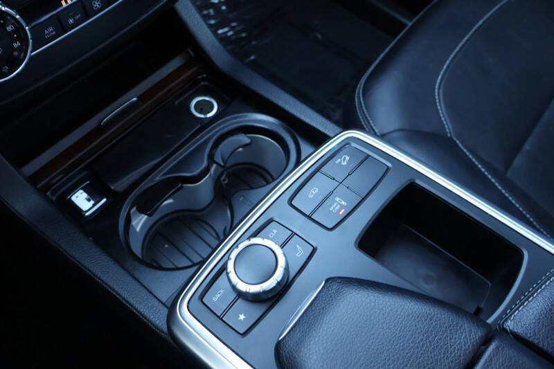 2015 Mercedes-Benz GL-Class GL 550 4MATIC