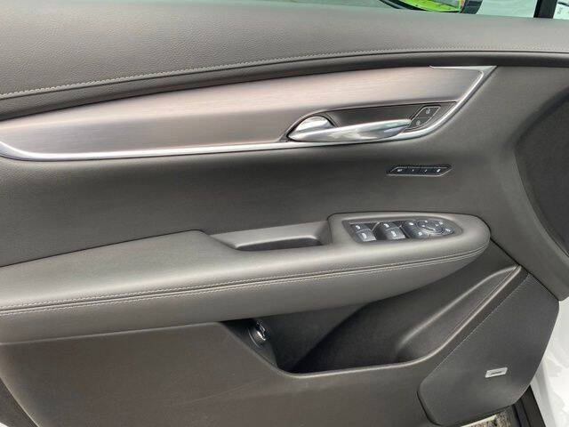 2024 Cadillac XT6 Luxury
