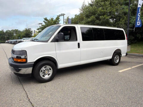 2025 Chevrolet Express LT 3500