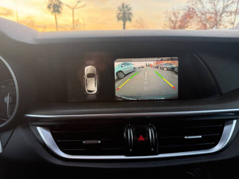 2018 Alfa Romeo Stelvio Ti Sport