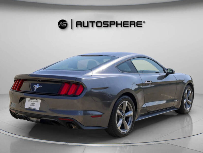 2016 Ford Mustang V6