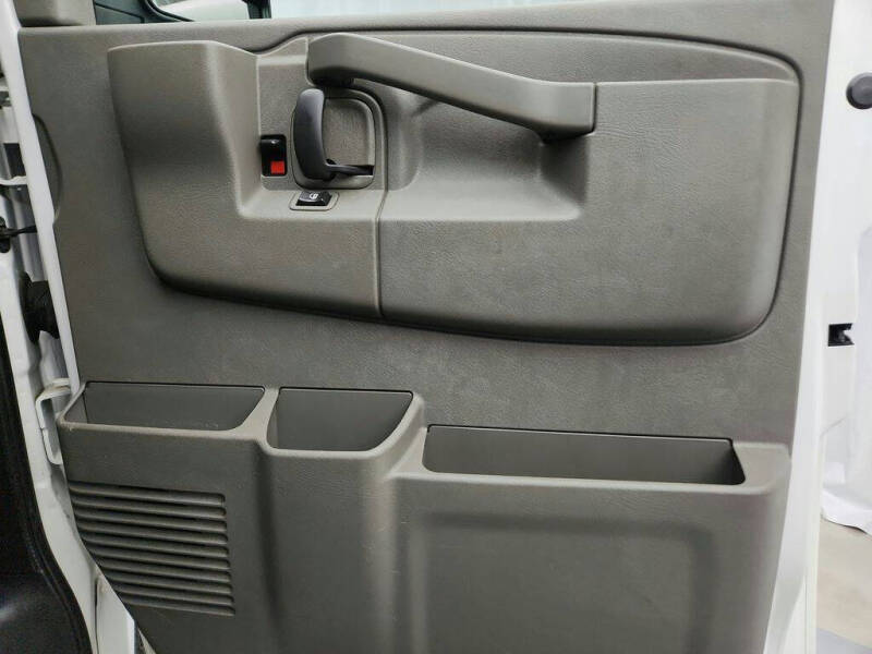2020 GMC Savana 2500