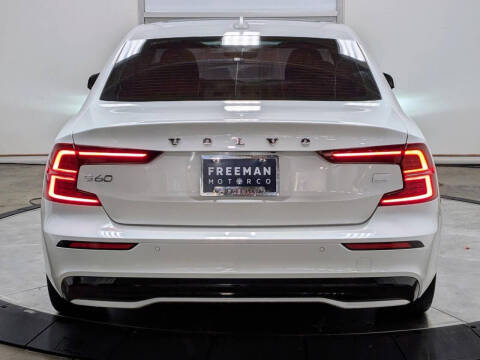 2023 Volvo S60 Recharge T8 Core Dark Theme