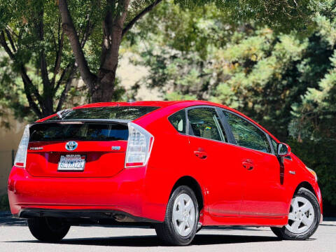 2010 Toyota Prius III