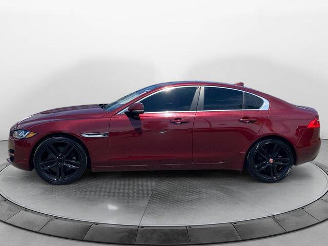 2017 Jaguar XE 35t Prestige