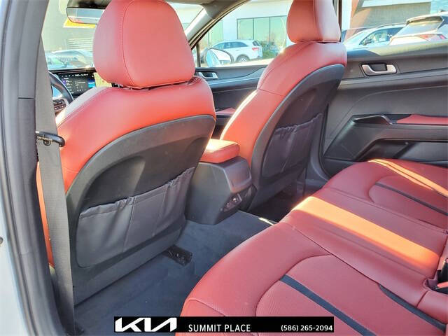 2023 Kia K5