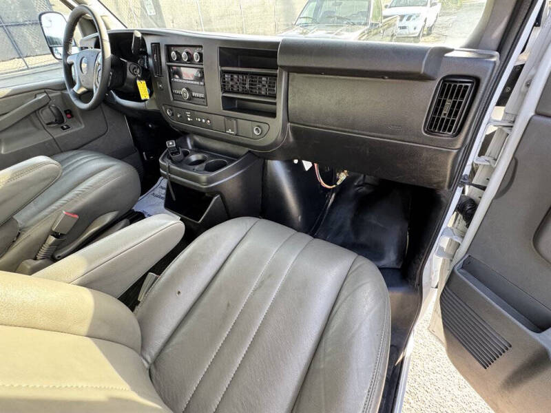 2021 Chevrolet Express 2500