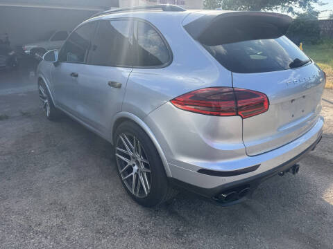 2017 Porsche Cayenne