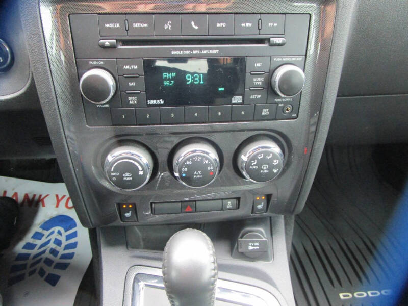 2013 Dodge Challenger SXT