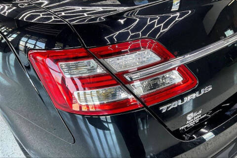 2018 Ford Taurus Limited