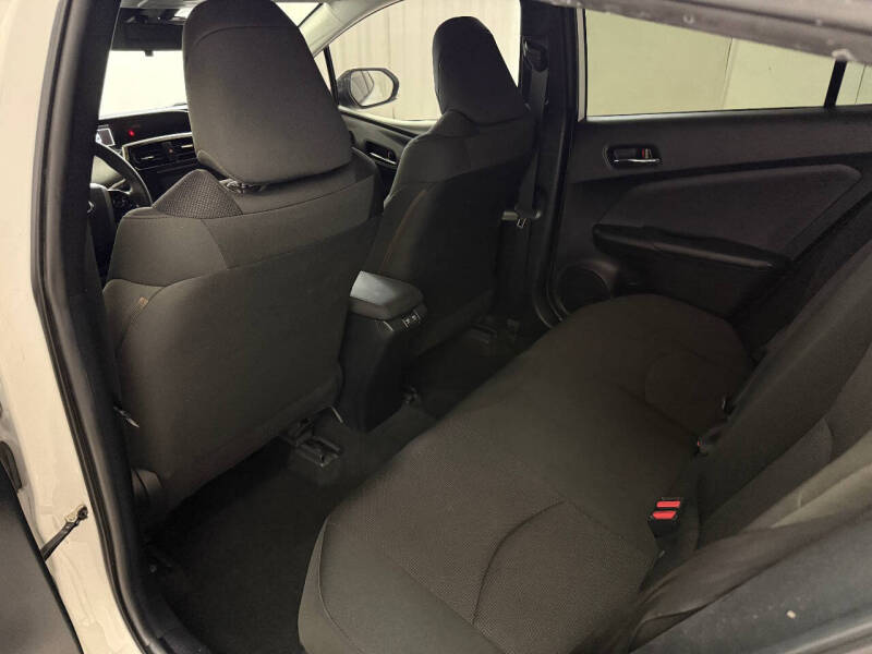 2019 Toyota Prius L Eco