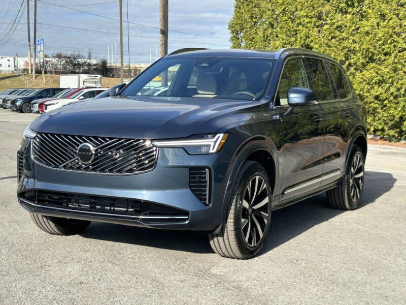 2026 Volvo XC90 B6 Core