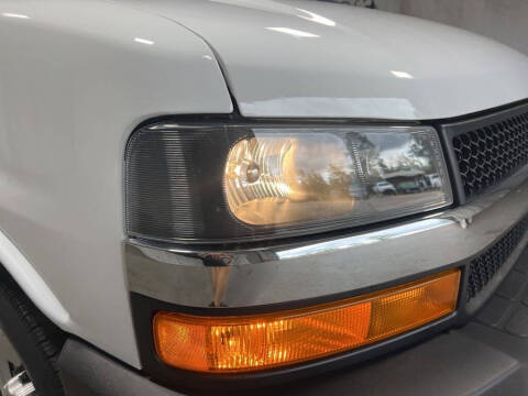 2024 Chevrolet Express 2500