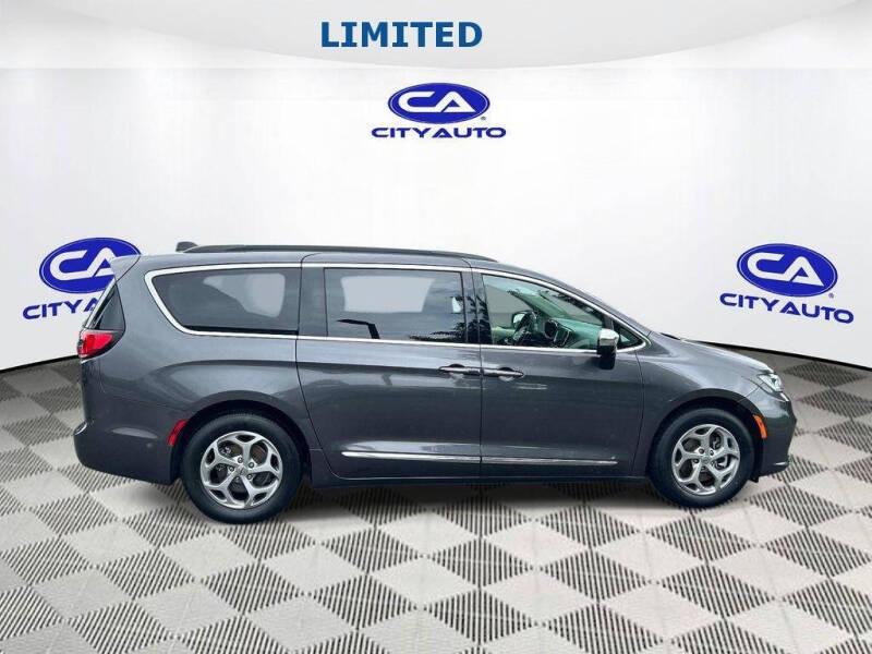 2023 Chrysler Pacifica Limited
