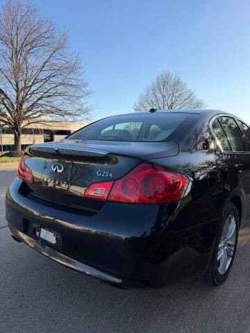 2011 Infiniti G25 Sedan x
