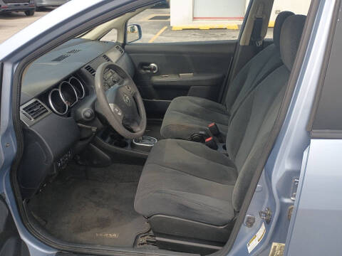 2012 Nissan Versa 1.8 S