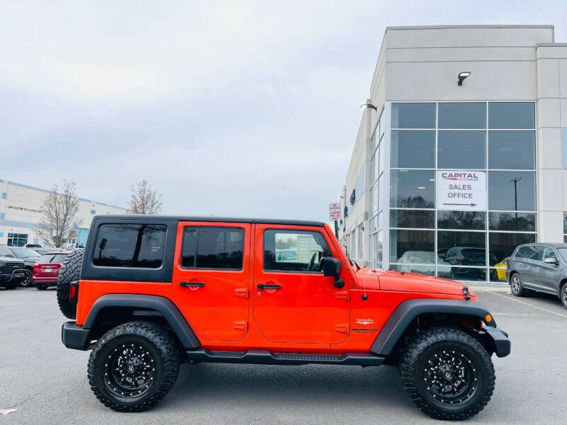 2015 Jeep Wrangler Unlimited Sahara photo 8