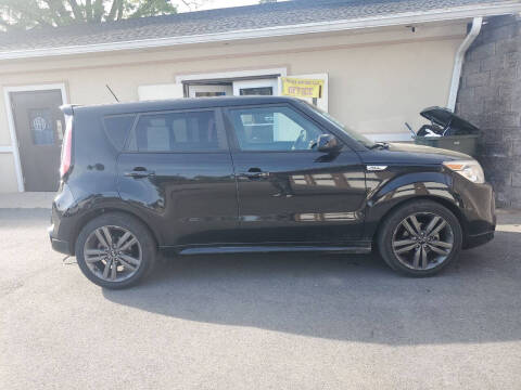 2016 Kia Soul +