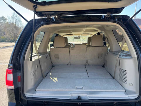 2016 Lincoln Navigator Select