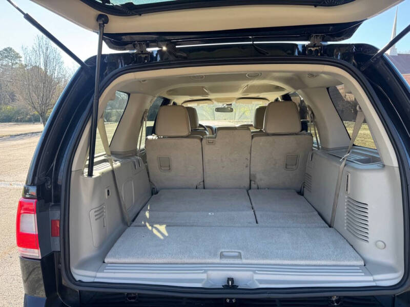 2016 Lincoln Navigator Select