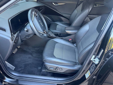 2023 Kia Niro EX Touring