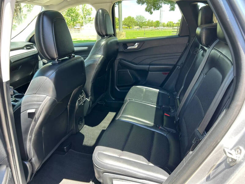 2021 Ford Escape SEL