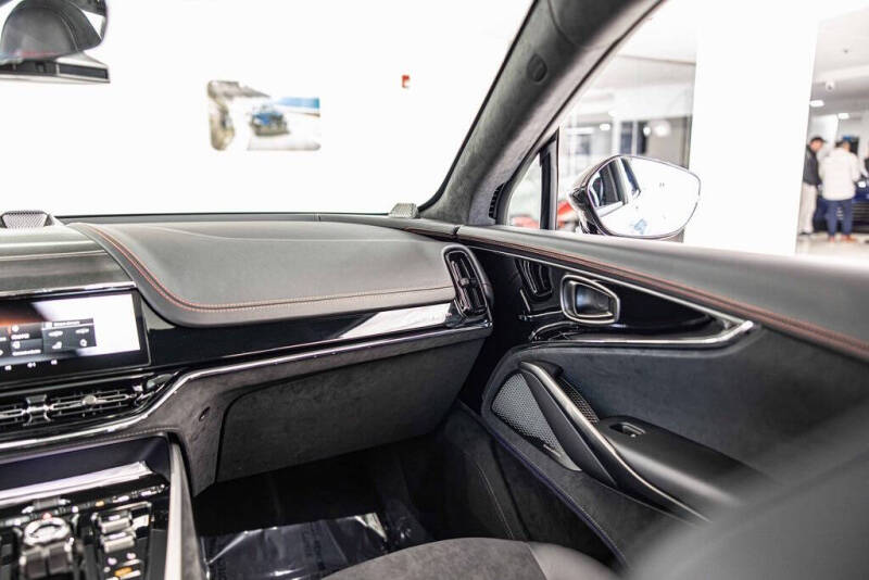 2026 Aston Martin DBX S