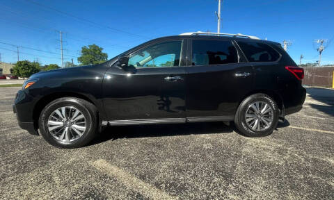 2020 Nissan Pathfinder SV
