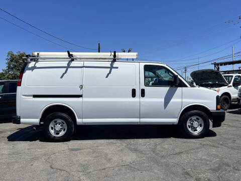 2017 Chevrolet Express 2500