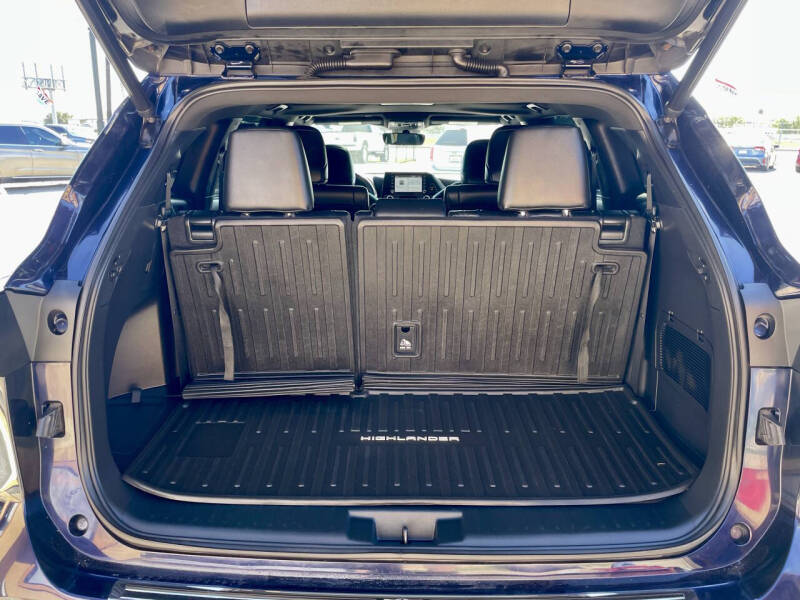 2022 Toyota Highlander XSE