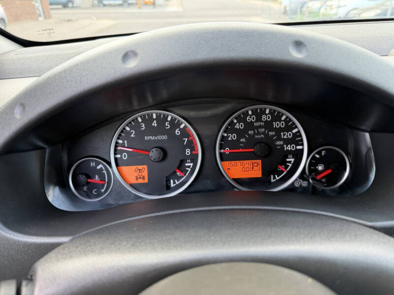 2012 Nissan Pathfinder Silver Edition