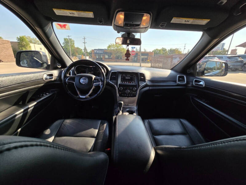 2019 Jeep Grand Cherokee Laredo