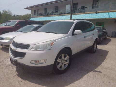 2011 Chevrolet Traverse for sale at LEE'S USED CARS INC in Ashland KY