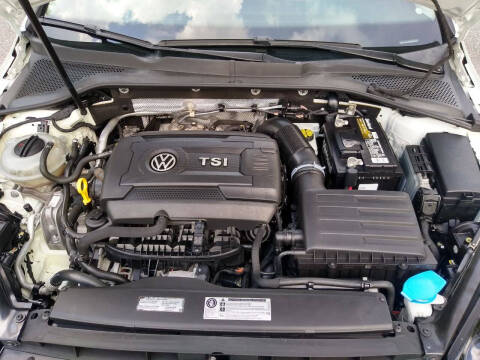 2016 Volkswagen Golf TSI S