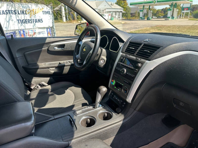 2011 Chevrolet Traverse LT