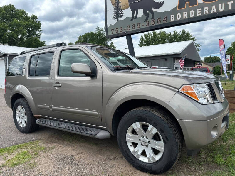 2006 Nissan Pathfinder LE