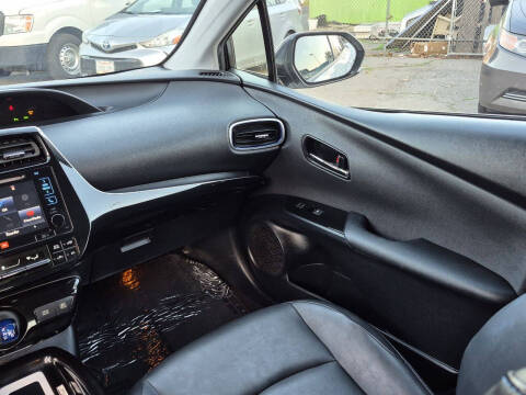 2016 Toyota Prius Four Touring