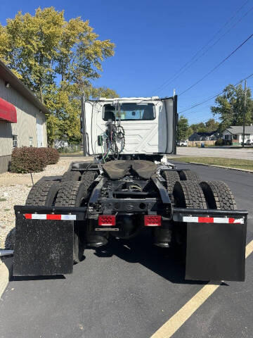 2021 International RH613