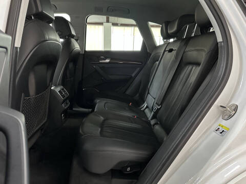 2019 Audi Q5 quattro Premium 45 TFSI