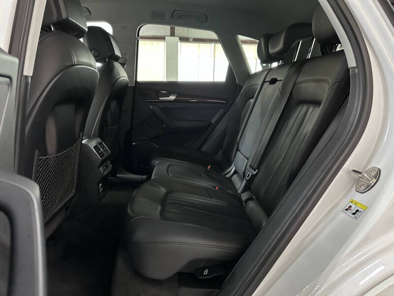 2019 Audi Q5 quattro Premium 45 TFSI