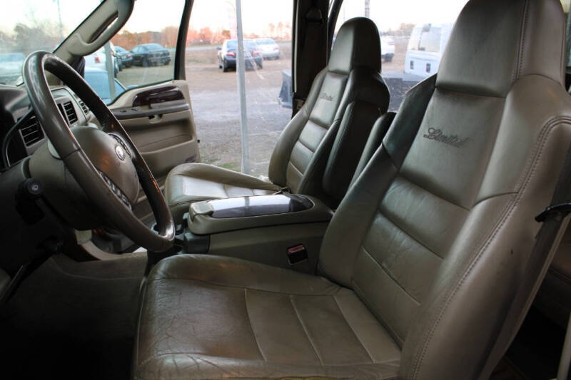 2004 Ford Excursion Limited