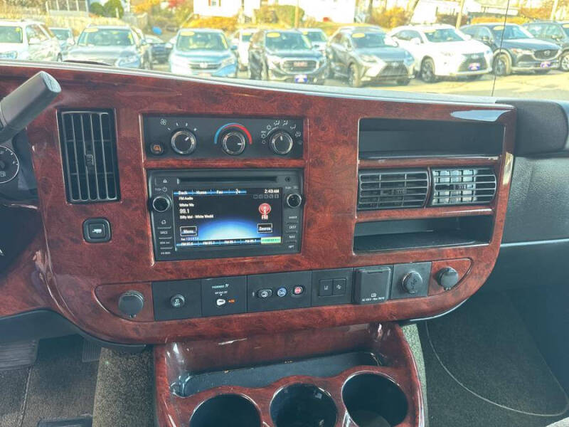 2019 Chevrolet Express 2500